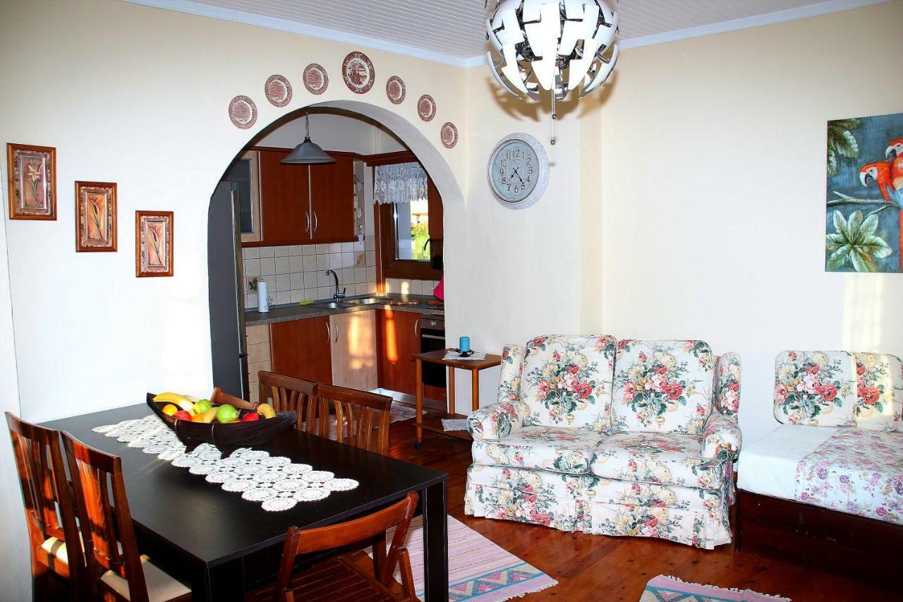 Villa Olga Prínos Buitenkant foto